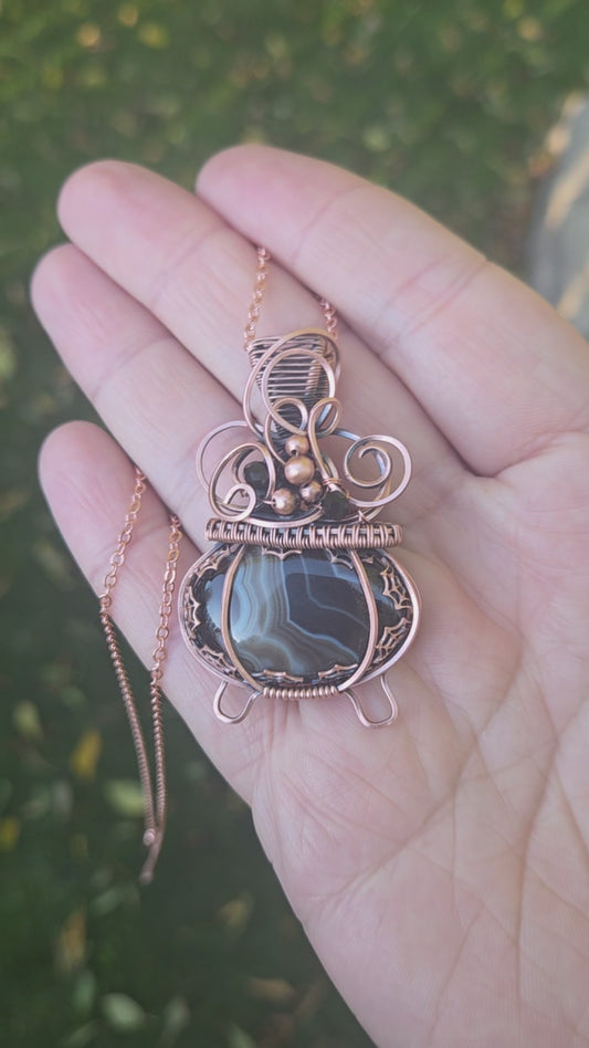 Crystals Cauldron 🖤